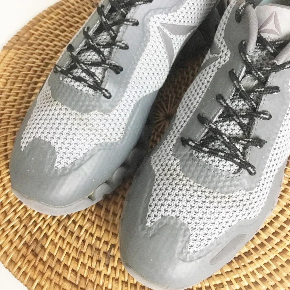 Reebok Zig Tech Gray Running Shoes Size 9.5 Mens - Picture 2 of 8
